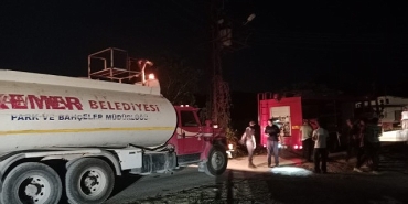 kemer-belediye-ekiplerinden-trafo-yanginina-mudahale.jpg