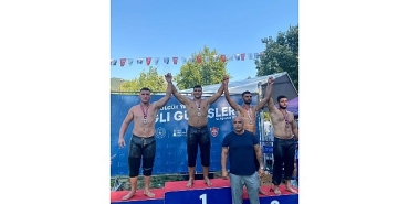kemer-belediye-gurescisi-kursuye-cikti.jpg