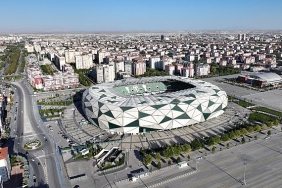 konya-buyuksehir-stadyumu-turkiye-ispanya-macina-hazirlaniyor.jpg