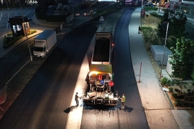 kucukcekmecede-asfalt-calismalari-ile-yol-konforu-artiyor.jpg