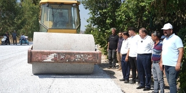 milas-belediyesi-mahallelerimizde-konforlu-yollar-hayata-geciriyor.jpg