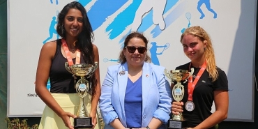 niluferde-tenis-heyecani-sona-erdi.jpg