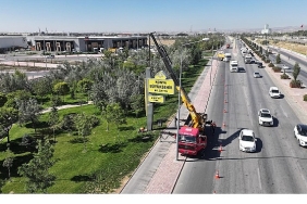 sehir-estetigi-ve-trafik-guvenligi-icin-totem-ve-tabelalar-kaldiriliyor.jpg