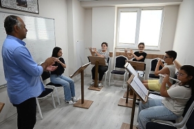 ucretsiz-yaz-kurslarina-buyuk-ilgi.jpg