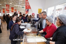 ayvalikta-ogrenci-kent-lokantasinda-3-cesit-yemek-30-lira.jpg