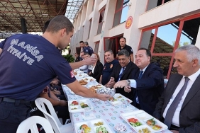 baskan-dutluludan-itfaiyecilere-anlamli-ziyaret.jpg