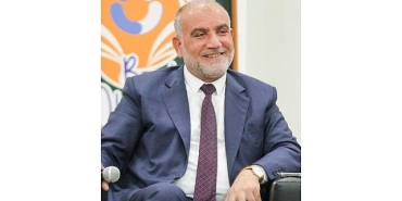 baskan-ibrahim-sandikci-ogrencilerimizin-tamamina-burs-destegi-sagliyoruz.jpg