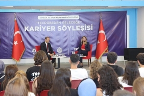 baskan-ovalioglu-genclerle-kariyer-soylesisinde-bulustu.jpg