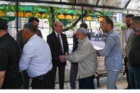 baskan-pekyatirmaci-isiklar-mahallesinde-vatandaslarla-bir-araya-geldi.jpg