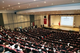 dokuz-eylul-universitesi-tip-fakultesi-2025-2026-akademik-yili-acilisi-ve-beyaz-onluk-giyme-toreni.jpg