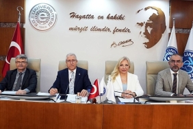 eu-iletisim-fakultesi-akreditasyon-belgelerine-kavustu.jpg