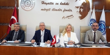 eu-iletisim-fakultesi-akreditasyon-belgelerine-kavustu.jpg