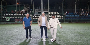 golcuk-belediye-baskanlik-kupasi-heyecani-basladi.jpg