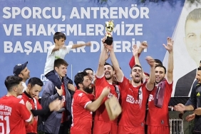 golcuk-belediye-baskanlik-kupasinda-sampiyon-ihsaniyespor.jpg