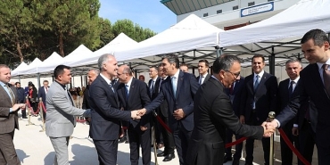 inegolde-hem-yeni-egitim-ogretim-yili-hem-yeni-okul-birlikte-acildi.jpg