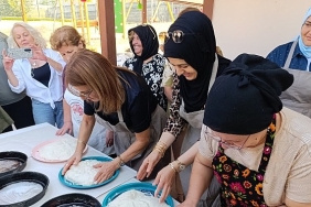 irfaniyede-ekmekler-kadin-dayanismasiyla-pisti.jpg