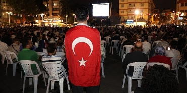 kent-meydani-12-dev-adamin-final-heyecanina-sahne-oldu.jpg