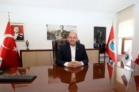 menderes-belediyesinden-ogrencilere-destek.jpg