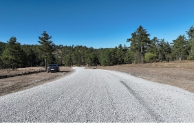yillarin-hayali-gercek-oldu-gordes-sindirgi-yolu-asfaltlandi.jpg