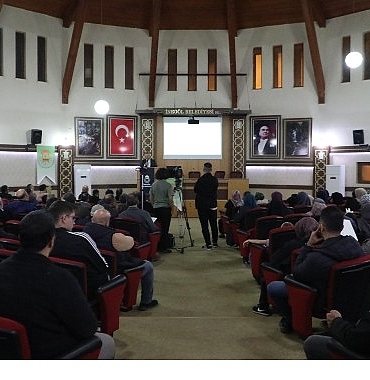 aile-okulu-seminerleri-basladi.jpg