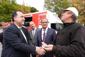 baskan-besim-dutlulu-selendili-ciftcilerle-bulustu.jpg