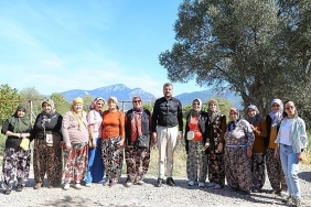 baskan-gorkem-duman-dunya-kadin-ciftciler-gununu-kutladi.jpg