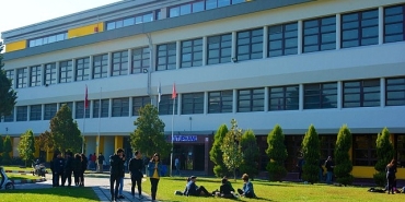 binlerce-kitap-ve-sinirsiz-bilginin-kaynagi.jpg