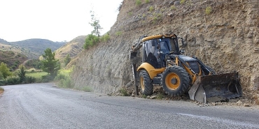 buyuksehirden-manavgat-yollarinda-kis-mesaisi.jpg