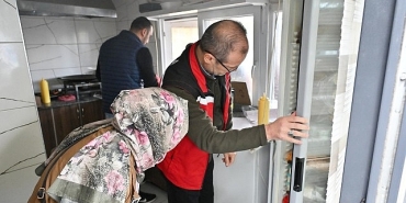 buyuksehirden-okul-onlerinde-seyyar-satici-denetimi.jpg