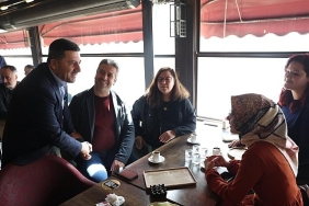 halkin-baskani-rasim-ari-halkla-ic-ice-olmaya-devam-ediyor.jpg