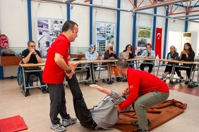 karsiyaka-afet-gonullulerinde-2-donem-kayitlari-basladi.jpg