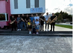 kemer-belediyesinden-burdur-belediyesi-bando-ekibine-destek.jpg