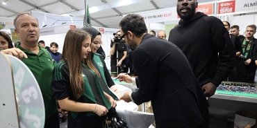 kitap-fuarinda-kocaelispor-dolu-bir-gun.jpg