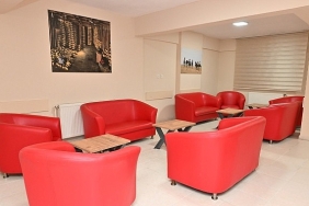 manisa-buyuksehirden-universiteli-kizlara-yurt-destegi.jpg