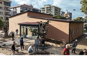 menemende-yine-bir-ilk.jpg