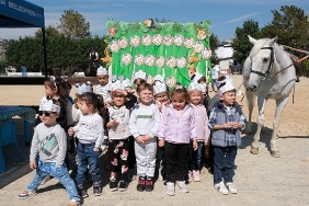 minikler-hayvanlari-koruma-gununde-atlarla-bulustu.jpg