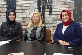 moda-akademisinde-adaylar-yeteneklerini-sergiledi.jpg