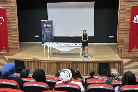 mutlu-cocuklarin-anneleri-seminere-katildi.jpg