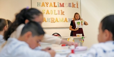 osmangazide-cocuklar-oyunlar-oynayarak-saglikli-beslenmeyi-ogreniyor.jpg