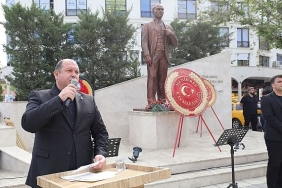 10-kasimda-menderese-ataturk-imzasi.jpg