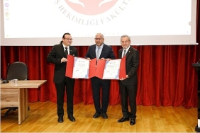 ankara-universitesi-dis-hekimligi-fakultesine-tuska-akreditasyon-belgesi.jpg