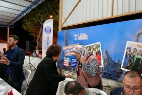 baskan-hatice-gencay-balat-mahallesinde-halk-ile-bir-araya-geldi.jpg