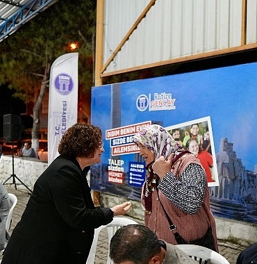 baskan-hatice-gencay-balat-mahallesinde-halk-ile-bir-araya-geldi.jpg