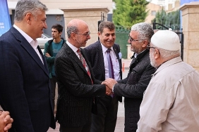 baskan-pekyatirmaci-seker-mahallesinde-vatandaslarla-bulustu.jpg