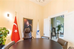 baskan-tugay-ay-yildizli-konak-secimini-anlatti.jpg