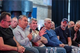 baskan-tugay-su-urunleri-kooperatiflerinin-temsilcileri-ile-bulustu.jpg