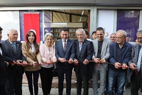 bayrakli-belediyesinden-egitimde-firsat-esitligine-dijital-destek.jpg