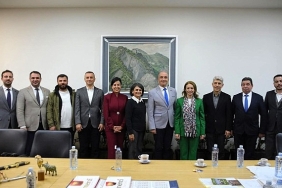 buyuksehirden-asenovgrada-kardes-sehir-eli.jpg