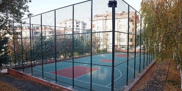 cankaya-belediyesi-19-parkinda-spor-alanlarini-yeniledi.jpg