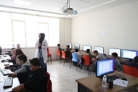 gencleri-gelecege-hazirlayan-genc-komek-atolye-egitimleri-basladi.jpg